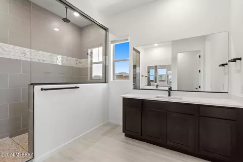 Bath - 12812 E Tortoise Pointe Pl, Vail, AZ 85641 photo 2 of 2