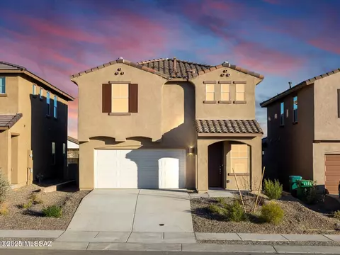 928 W Calle Las Varitas W, Sahuarita, AZ 85629