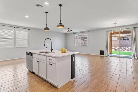 14180 E Vardo Dr, Vail, AZ 85641 photo 12