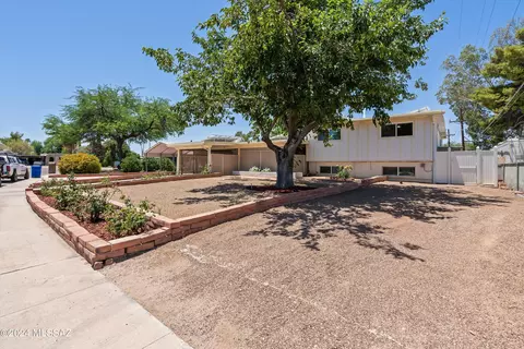 712 S Kenyon Ct, Tucson, AZ 85710