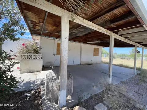 Exterior - 1367 E Drexel Rd, Tucson, AZ 85706 photo 4 of 7