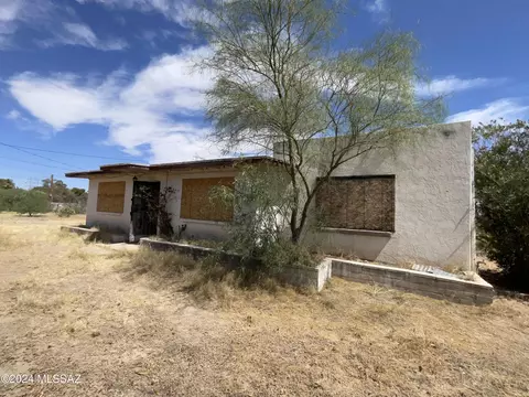 Exterior - 1367 E Drexel Rd, Tucson, AZ 85706 photo 2 of 7