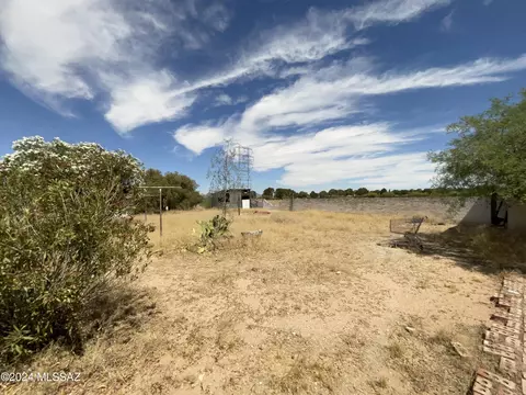 Exterior - 1367 E Drexel Rd, Tucson, AZ 85706 photo 3 of 7