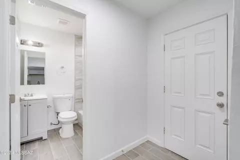 Entry Way - 813 E 33rd St, Tucson, AZ 85713 photo 1 of 1