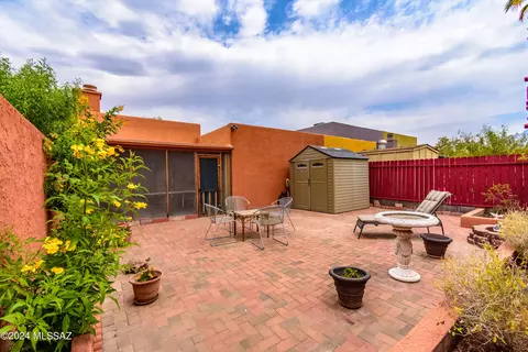 4920 N Via Carina, Tucson, AZ 85704