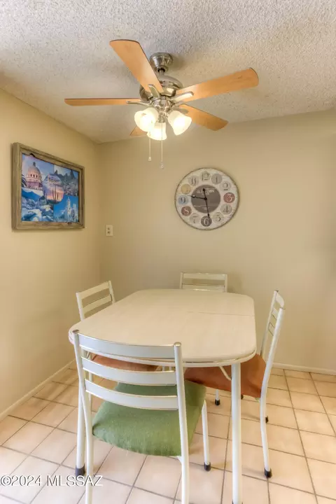 Dining - 6565 E David Dr, Tucson, AZ 85730 photo 2 of 3