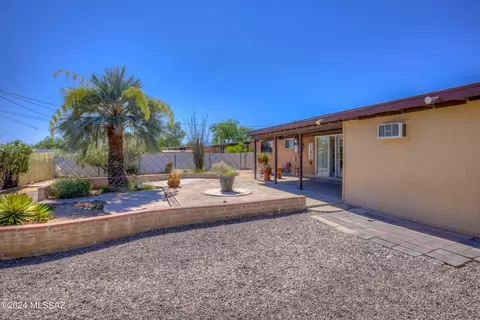 Exterior - 6565 E David Dr, Tucson, AZ 85730 photo 8 of 9