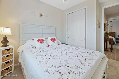 11821 E Becker Dr, Vail, AZ 85641 photo 8
