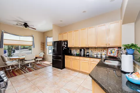 9854 E Wind Dancer Dr, Tucson, AZ 85748 photo 3