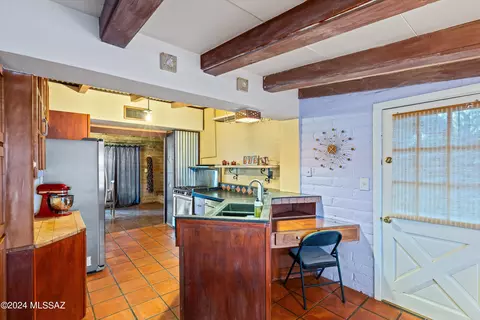 5325 E 6th St, Tucson, AZ 85711 photo 9
