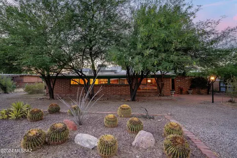 5325 E 6th St, Tucson, AZ 85711