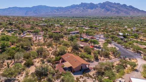 1720 W Placita Arana, Tucson, AZ 85737