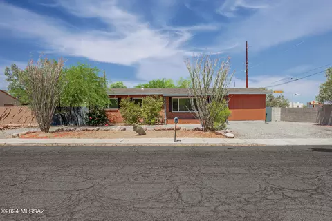 2325 N Flores Dr, Tucson, AZ 85705