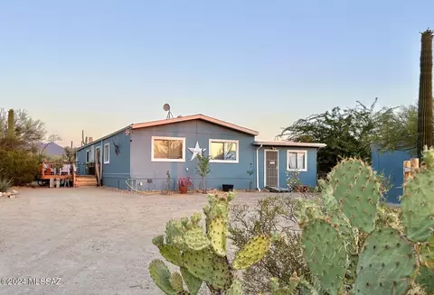 12089 W Saguaro Park Ln, Tucson, AZ 85743