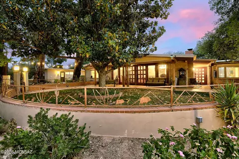 3033 N Pantano Rd, Tucson, AZ 85750