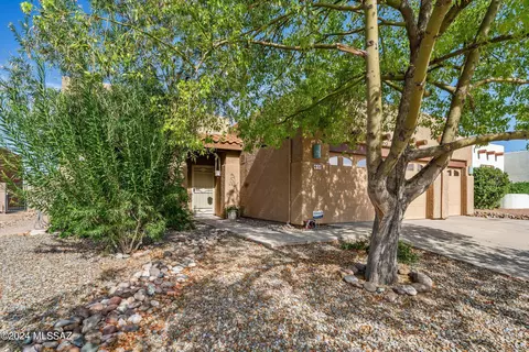 98 N White Willow Pl, Tucson, AZ 85710