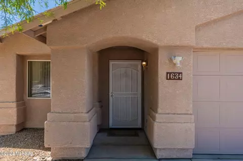 1634 E St Thomas St, Tucson, AZ 85713 photo 4