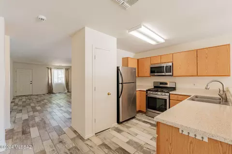 1634 E St Thomas St, Tucson, AZ 85713 photo 13