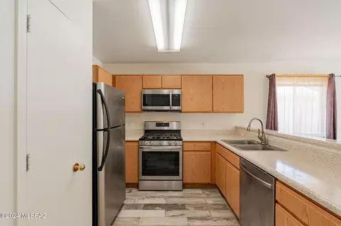 1634 E St Thomas St, Tucson, AZ 85713 photo 12
