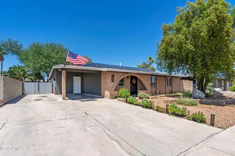 2360 W Ternero Pl, Tucson, AZ 85741