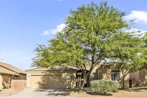 442 N Old Camp Ln, Sahuarita, AZ 85629