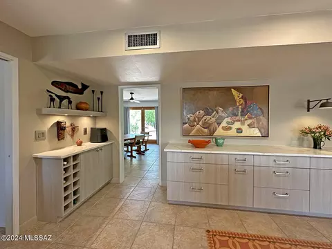 6860 Edgemont Pl, Tucson, AZ 85710 photo 8