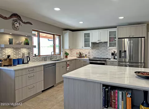 6860 Edgemont Pl, Tucson, AZ 85710 photo 14