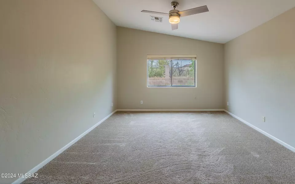 Bedroom - 3823 N Nash Creek Ct, Tucson, AZ 85745 photo 4 of 4