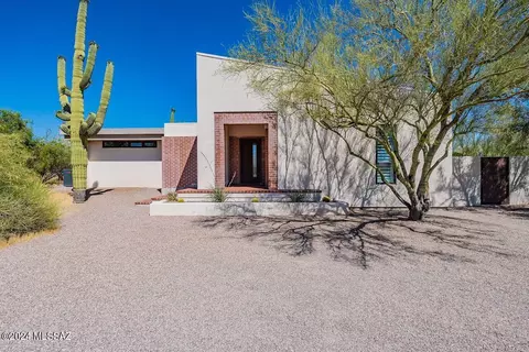 5720 N Genematas Dr, Tucson, AZ 85704