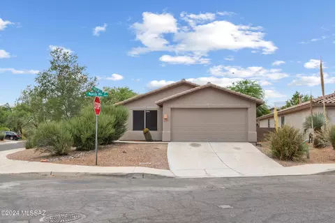 8837 N Majestic Mountain Dr, Tucson, AZ 85742