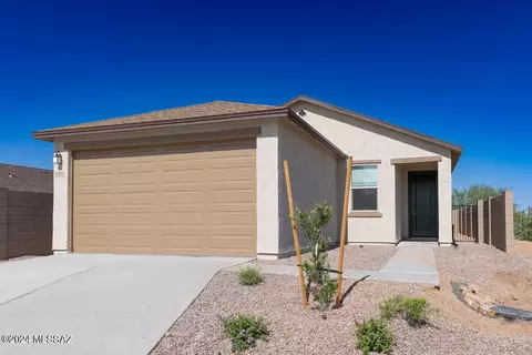 6380 S Ambarella Dr, Tucson, AZ 85756