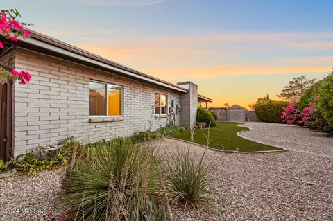 9451 E 30th St, Tucson, AZ 85710 photo 9