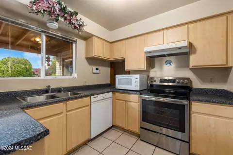 9451 E 30th St, Tucson, AZ 85710 photo 7
