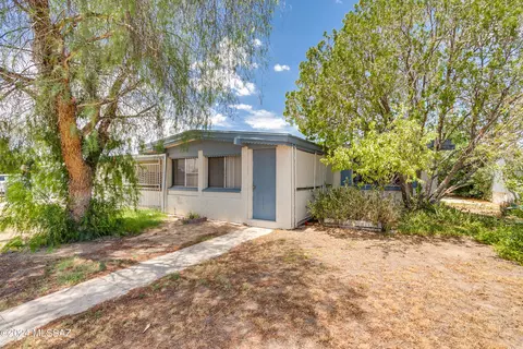 334 W Hatfield St, Tucson, AZ 85706