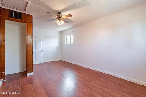 608 E Roger Rd, Tucson, AZ 85705 photo 9
