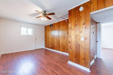 608 E Roger Rd, Tucson, AZ 85705 photo 8