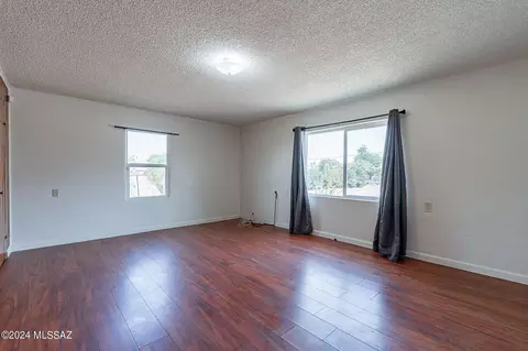 608 E Roger Rd, Tucson, AZ 85705 photo 5