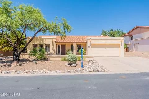5734 N Via Umbrosa, Tucson, AZ 85750