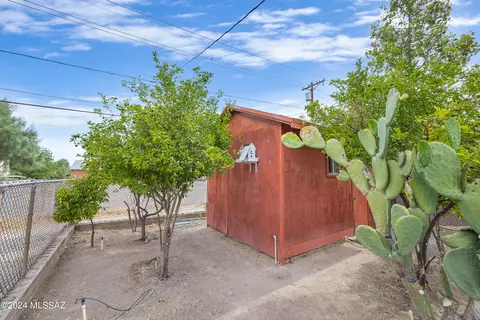 Exterior - 1221 E 13th St, Tucson, AZ 85719 photo 3 of 6