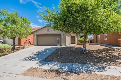 5093 E Kittentails Dr, Tucson, AZ 85756