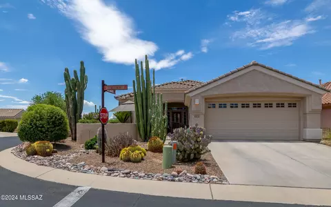 5069 W Desert Eagle Cir, Marana, AZ 85658