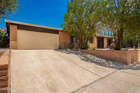 9651 E Irene St, Tucson, AZ 85730