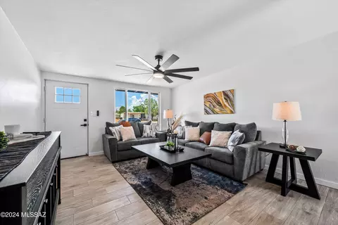 Living - 4137 E 27th St, Tucson, AZ 85711 photo 2 of 2
