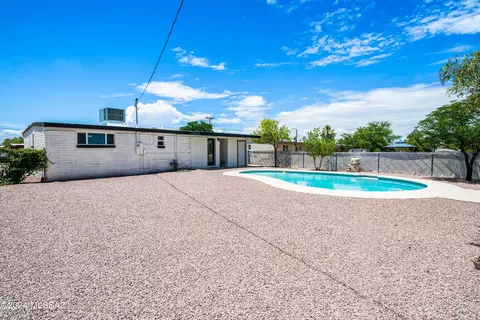 Exterior - 4137 E 27th St, Tucson, AZ 85711 photo 5 of 6
