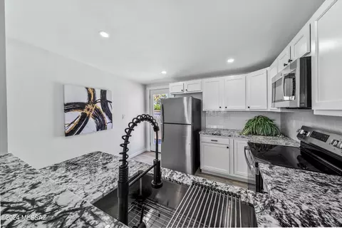 Kitchen - 4137 E 27th St, Tucson, AZ 85711 photo 1 of 6
