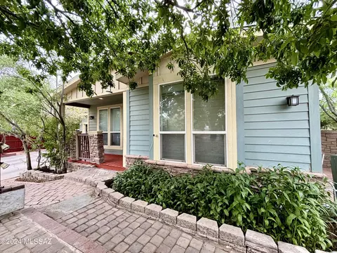 1440 W Cobblestone Dr, Safford, AZ 85546