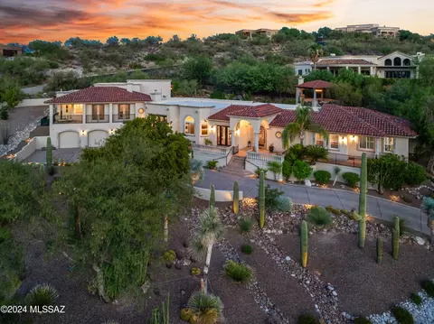 5090 N Marlin Canyon Pl, Tucson, AZ 85750