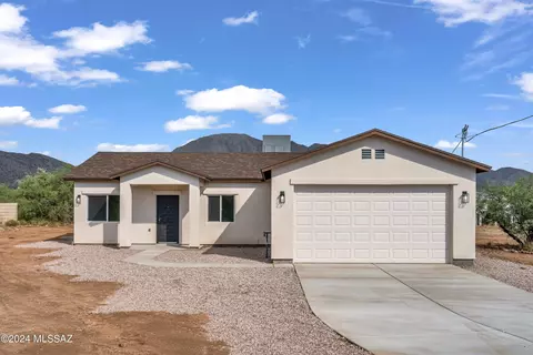 1851 Rosalia Ct, Rio Rico, AZ 85648