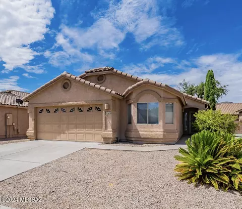7969 W Star Catcher Dr, Tucson, AZ 85743