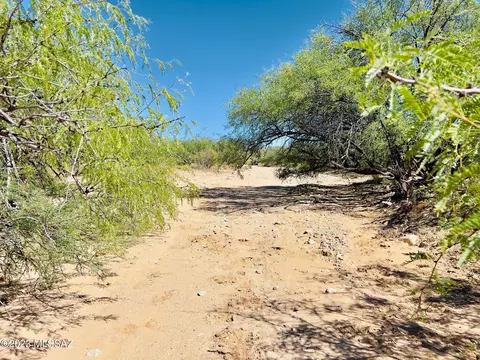 59 Four Feathers Loop Loop, Willcox, AZ 85643 photo 13